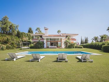 Casa con piscina en venta en Marbella Centro