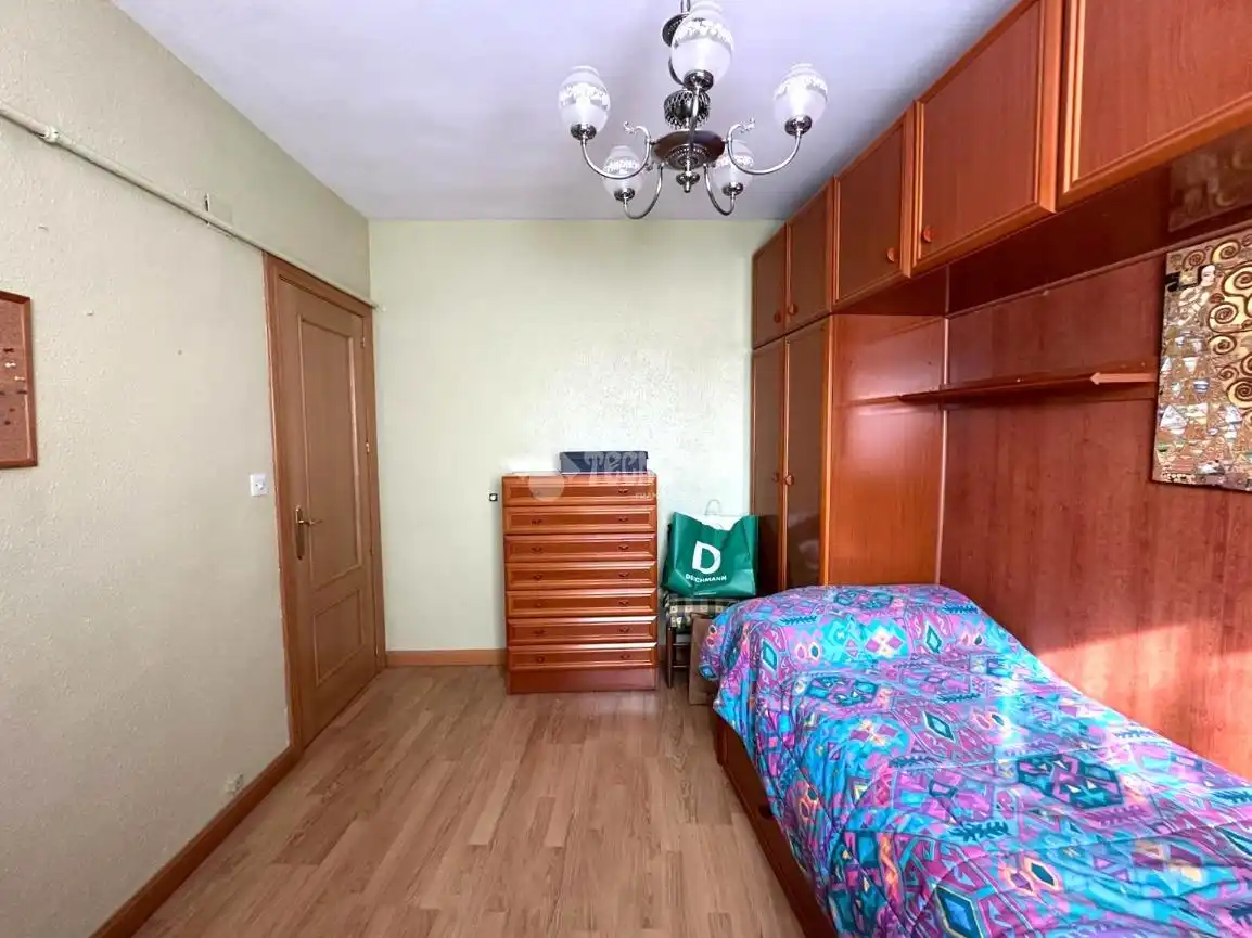 Dormitori de Pis en venda en Valladolid amb Calefacció i Moblat