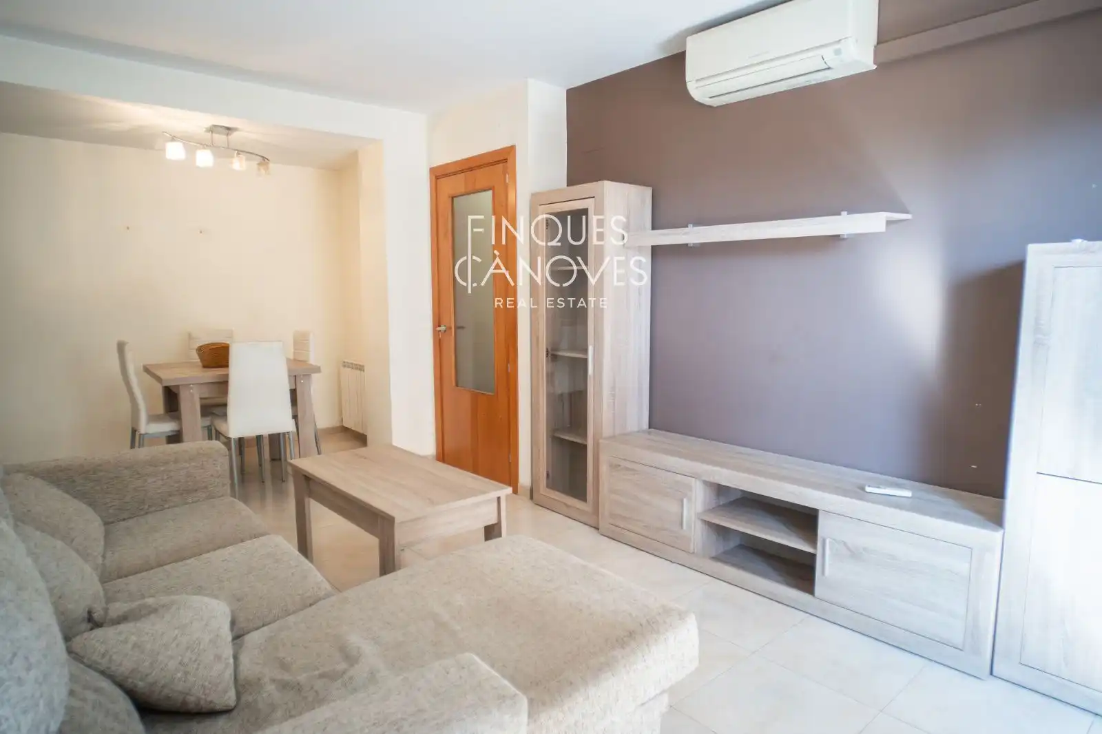 Sala d'estar de Pis en venda en Salt amb Aire condicionat, Calefacció i Terrassa