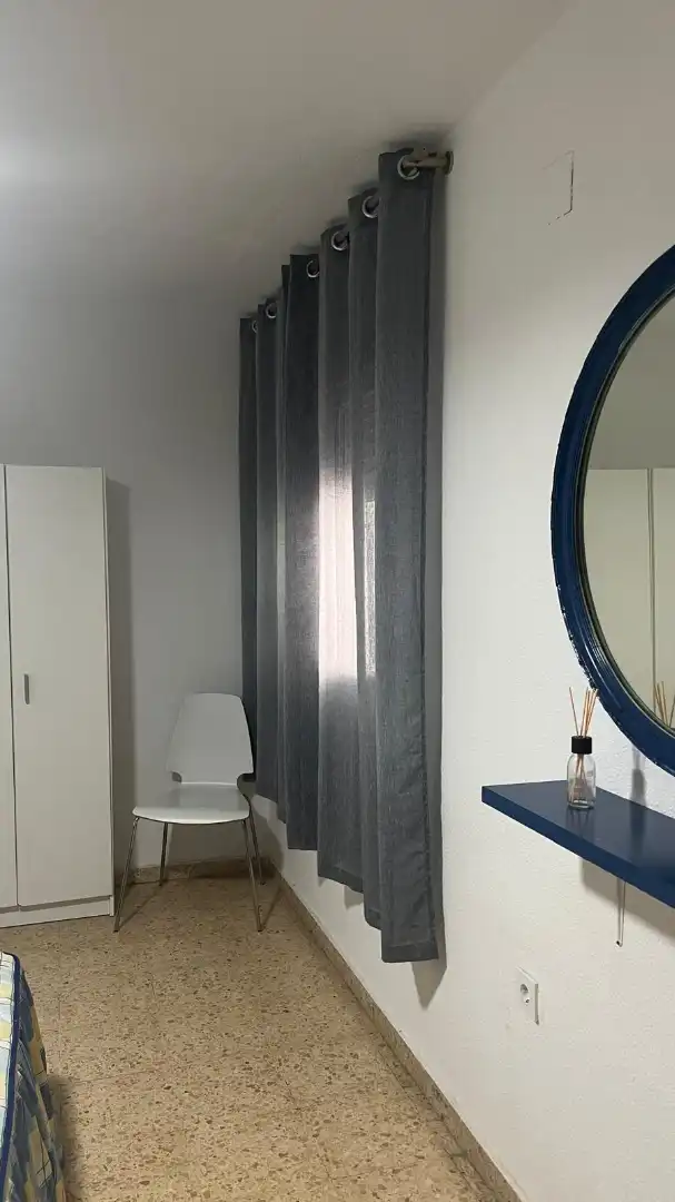 Bedroom of Flat for rent in Valencia  with Air Conditioner, Furnished and Oven