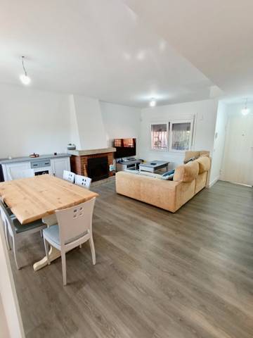 Casa adosada en Venta en Travesía de Robledo en Chapinería