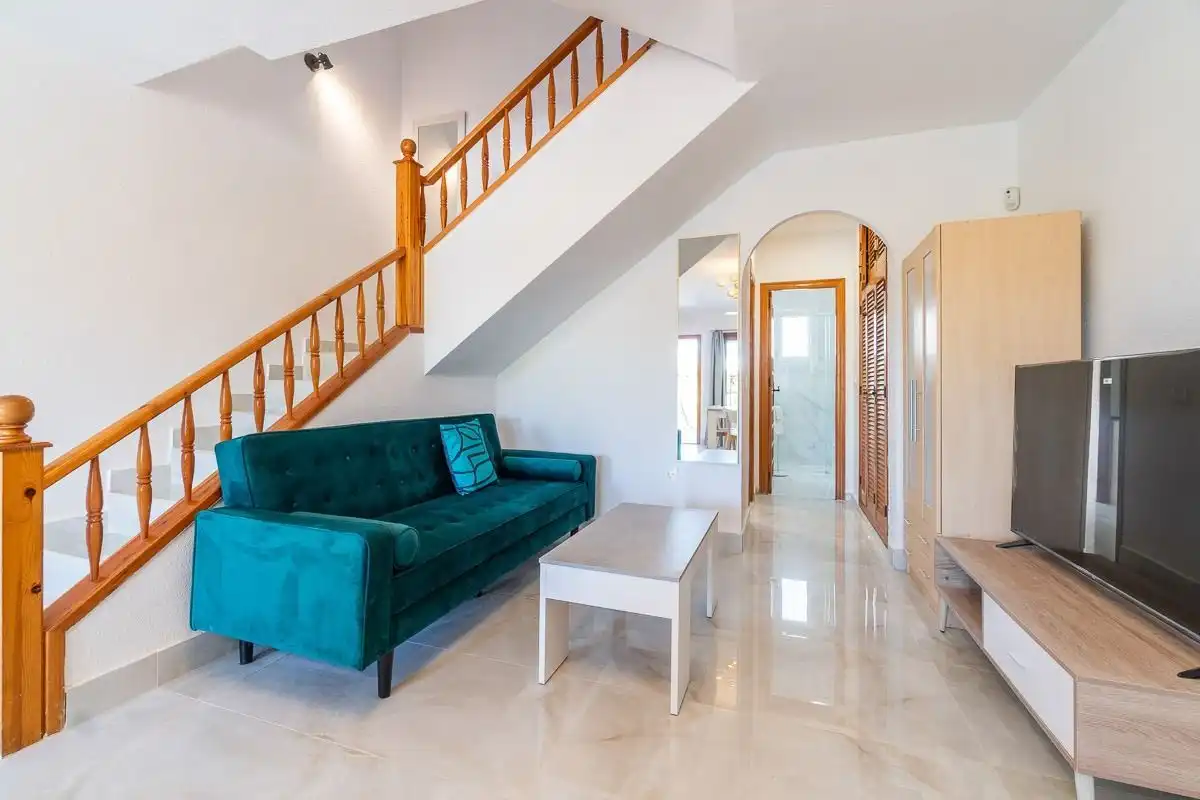 Detached homes for rent in Orihuela  with Air Conditioner, Terrace and Furnished