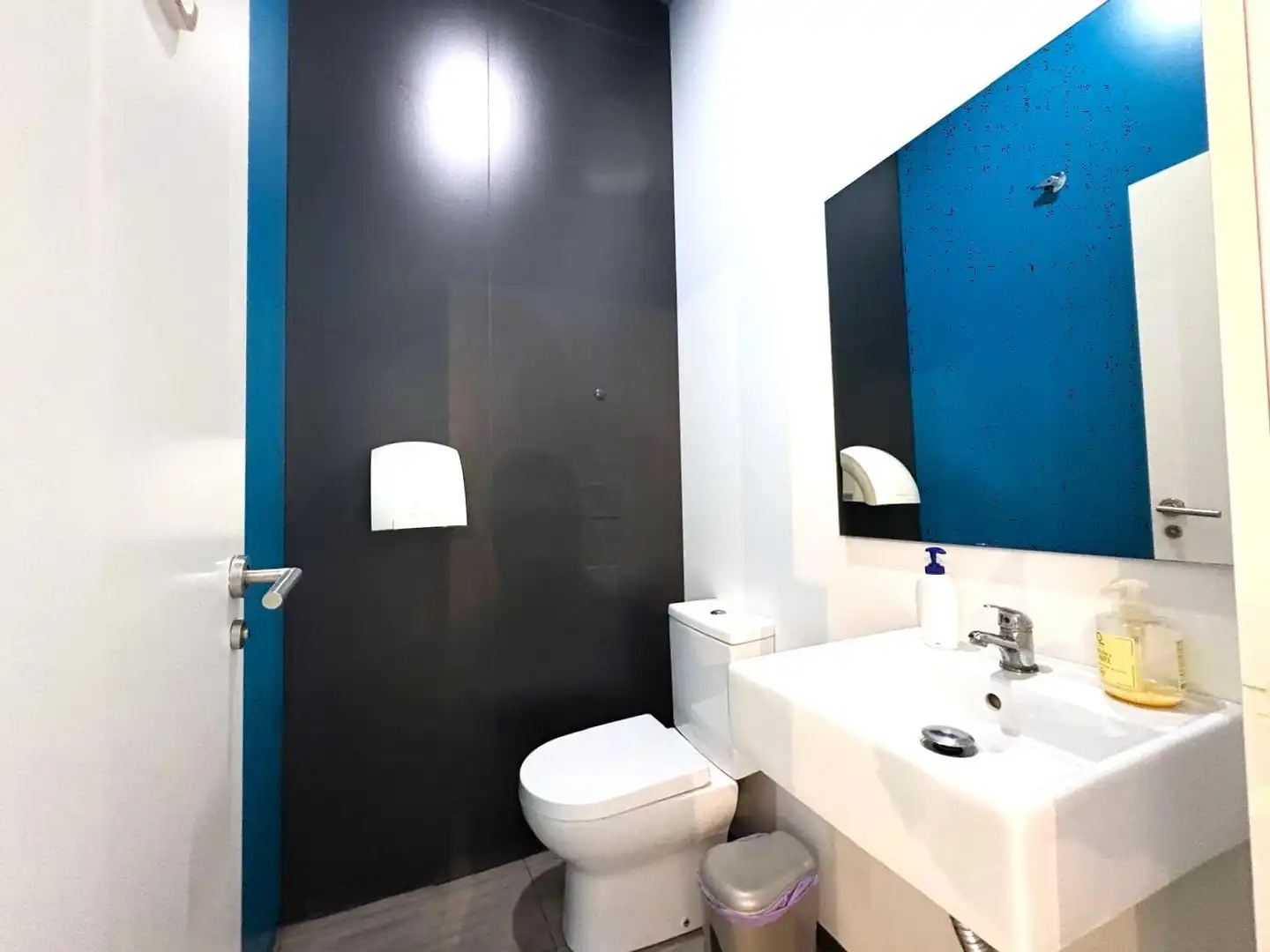 Badezimmer von Geschaftsraum zur Miete in Valencia