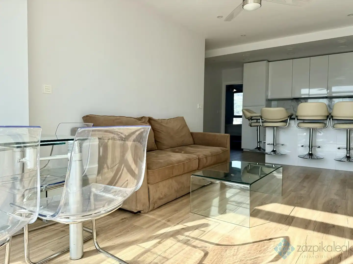 Living room of Flat for rent in Bilbao   with Heating and Furnished