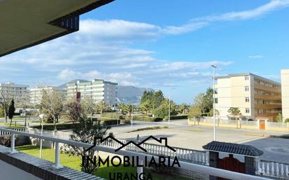 Vista exterior de Pis en venda en Laredo amb Calefacció i Terrassa