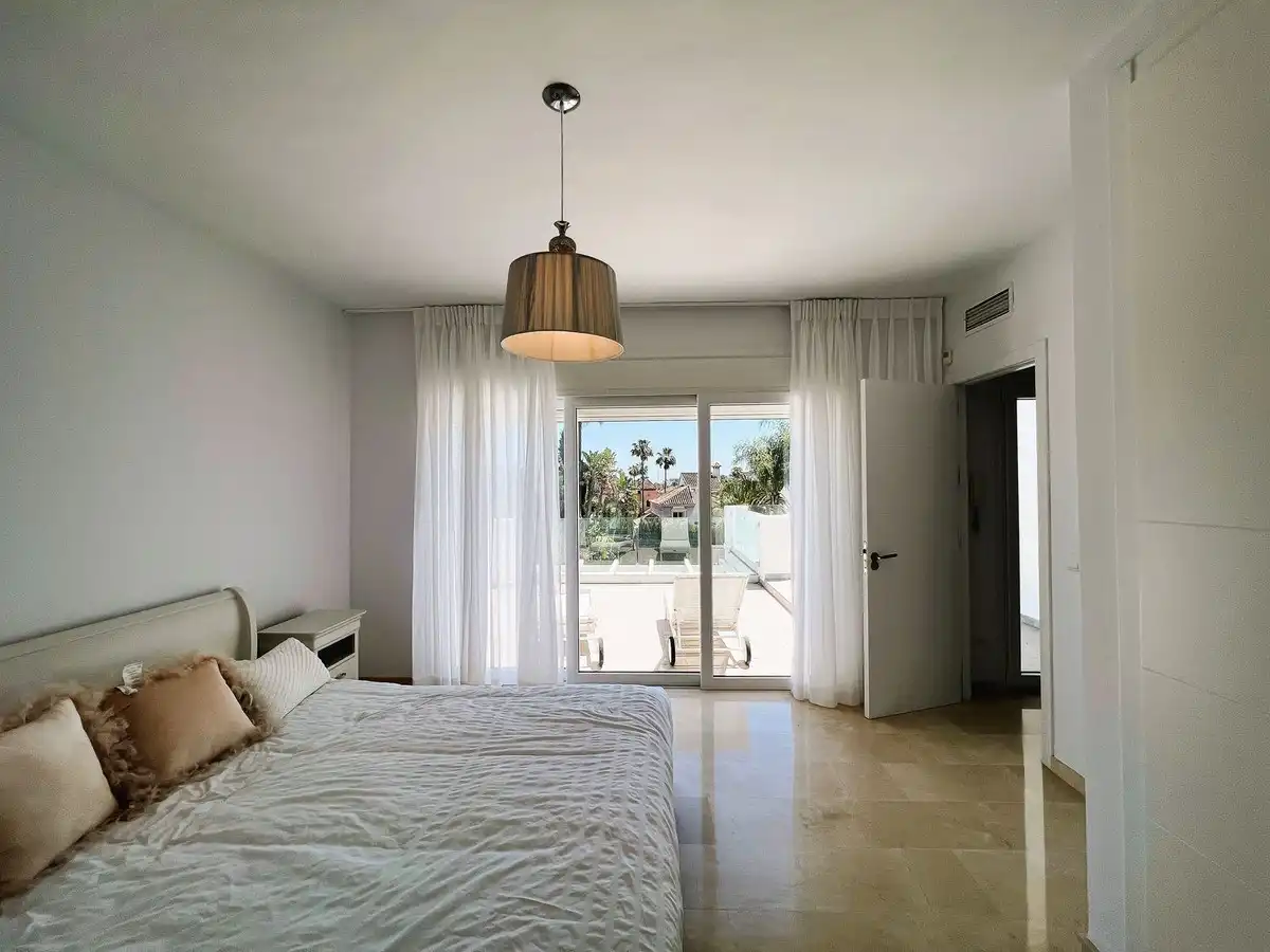 Casa amb piscina en venda a Nueva Andalucía, imagen 17