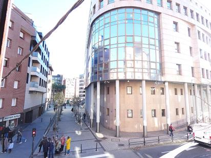 Vista exterior de Pis en venda en Barakaldo  amb Calefacció i Balcó