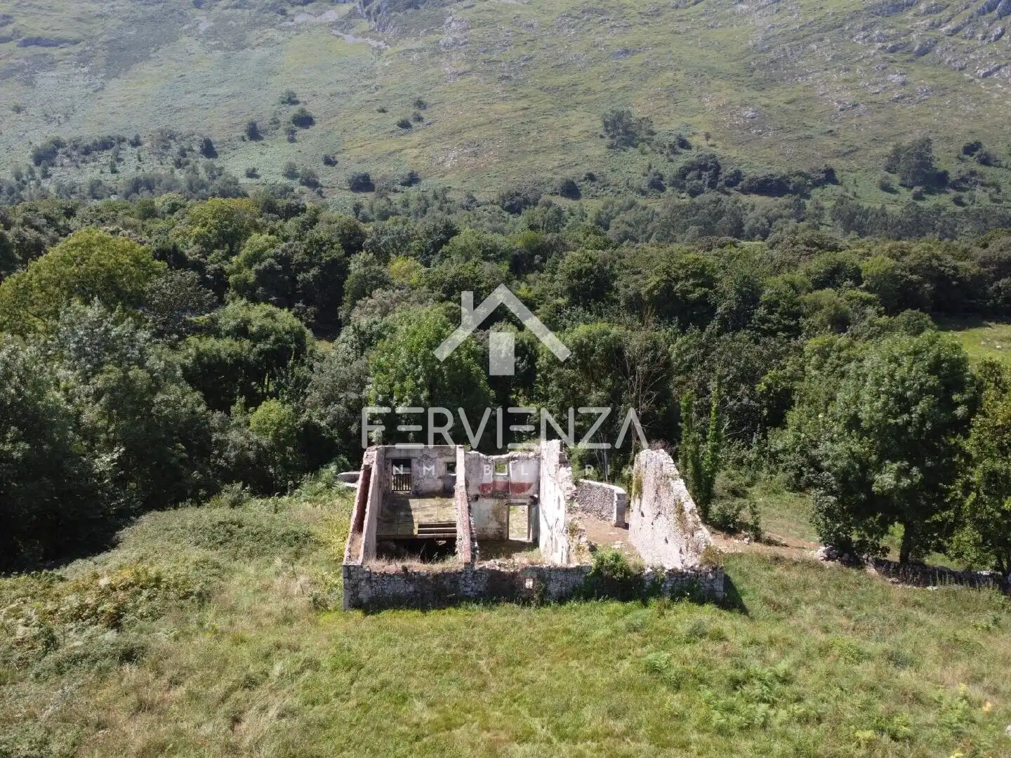 Houses for sale in Posada - Barro
