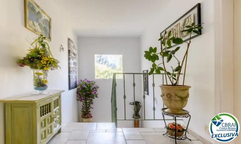 Finca rústica en venda en Roses amb Calefacció, Jardí privat i Traster