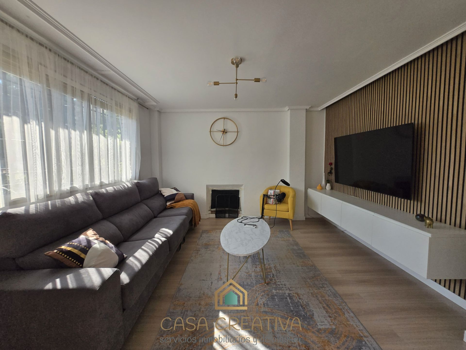 Sala d'estar de Casa o xalet en venda en Torrent amb Aire condicionat, Calefacció i Jardí privat