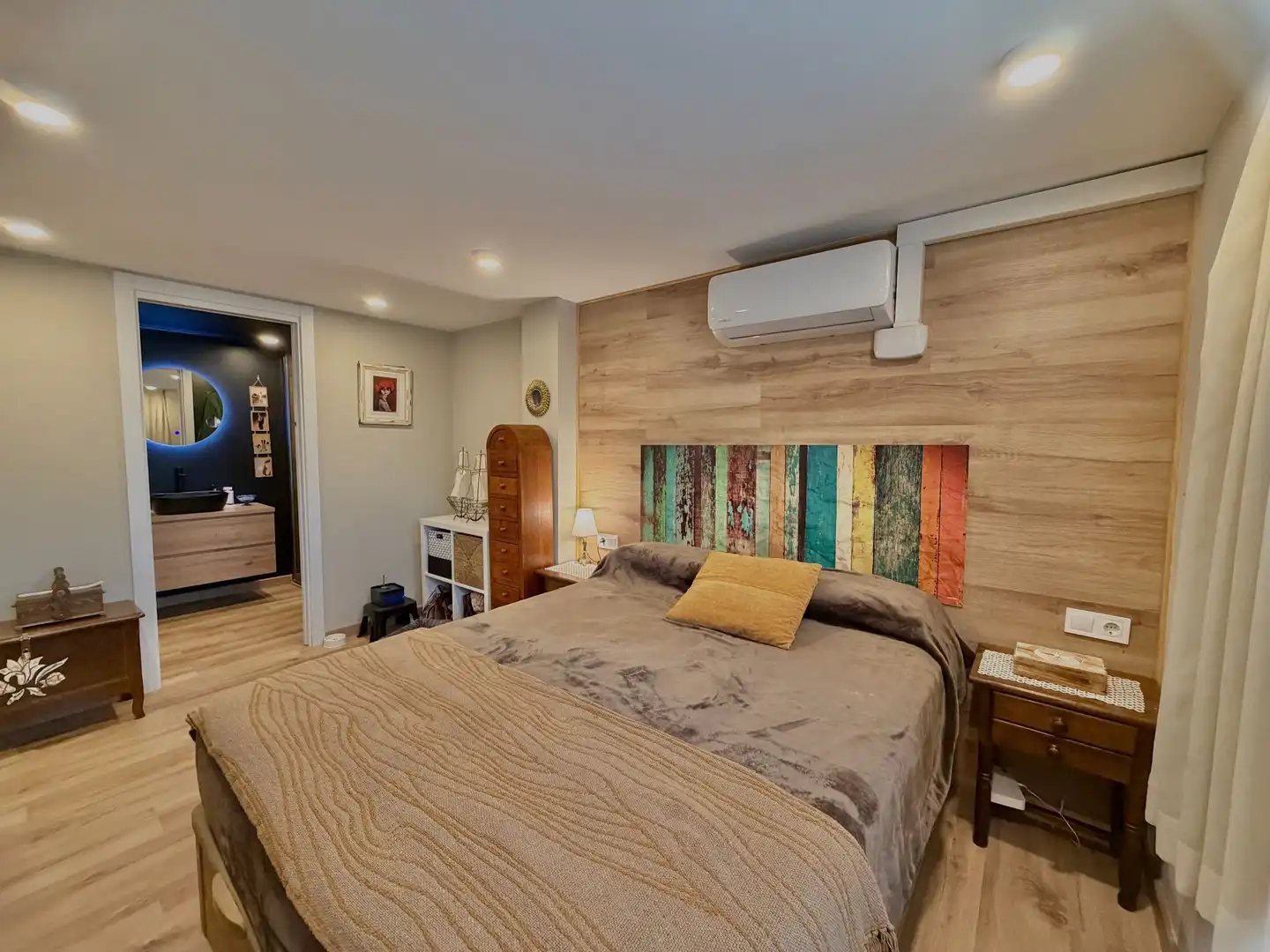 Habitación de Dúplex en venta en Badalona con Aire acondicionado y Calefacción