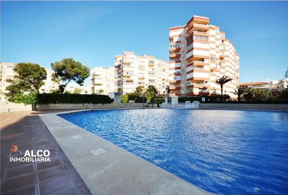 Piscina de Estudio en venta en Torrox con Aire acondicionado, Calefacción y Piscina