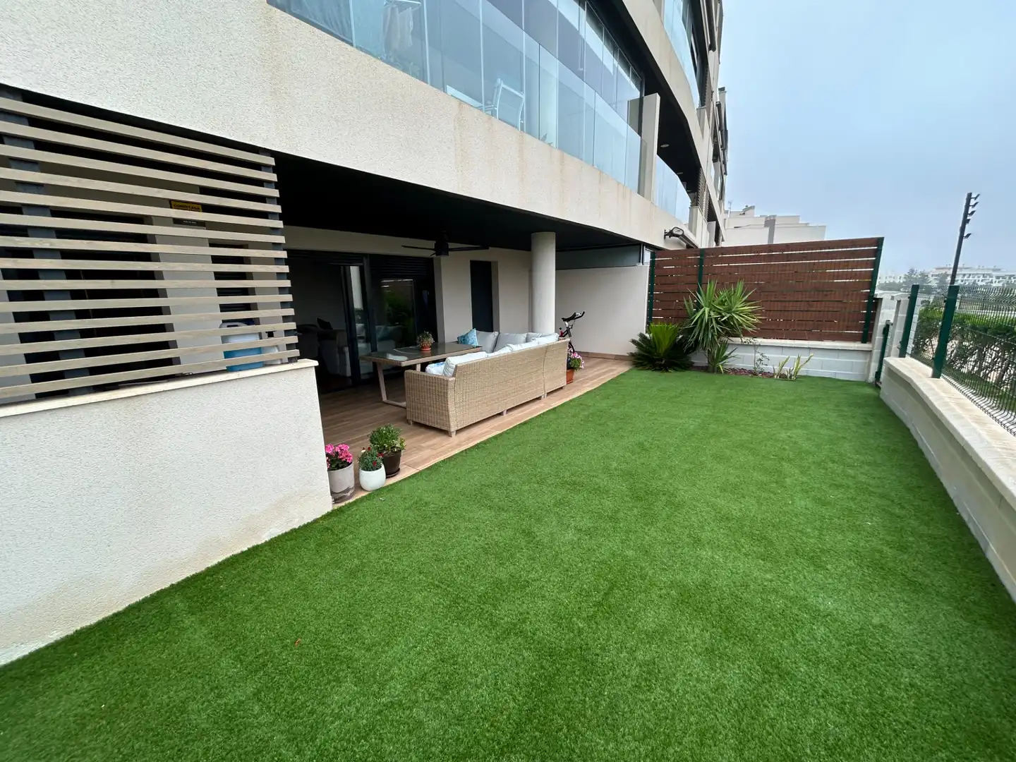 Terraza de Planta baja en venta en Almería con Aire acondicionado, Calefacción y Jardín privado