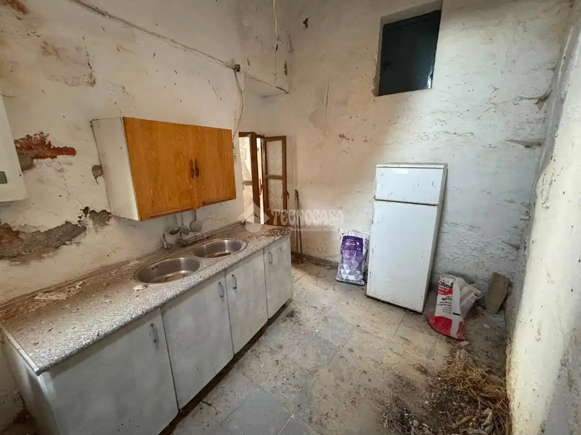 Kitchen of Detached homes for sale in Osuna