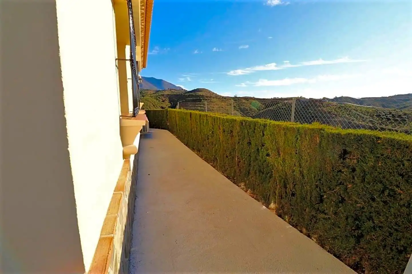 Vista exterior de Casa o chalet de alquiler en Mijas con Aire acondicionado, Jardín privado y Terraza