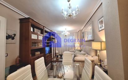 Living room of Attic for sale in Oviedo   with Heating, Parquet flooring and Storage room