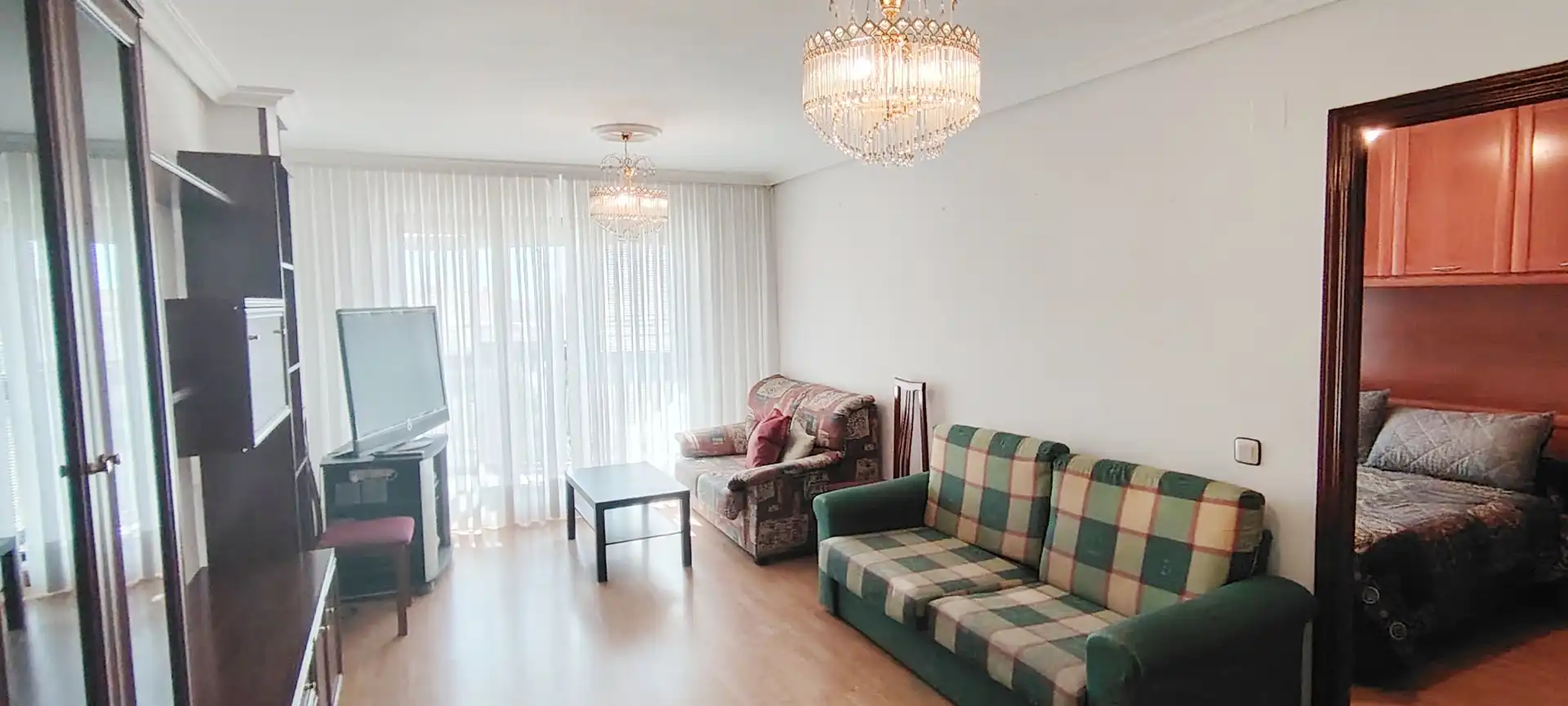 Living room of Flat for sale in Villares de la Reina  with Heating, Parquet flooring and Terrace