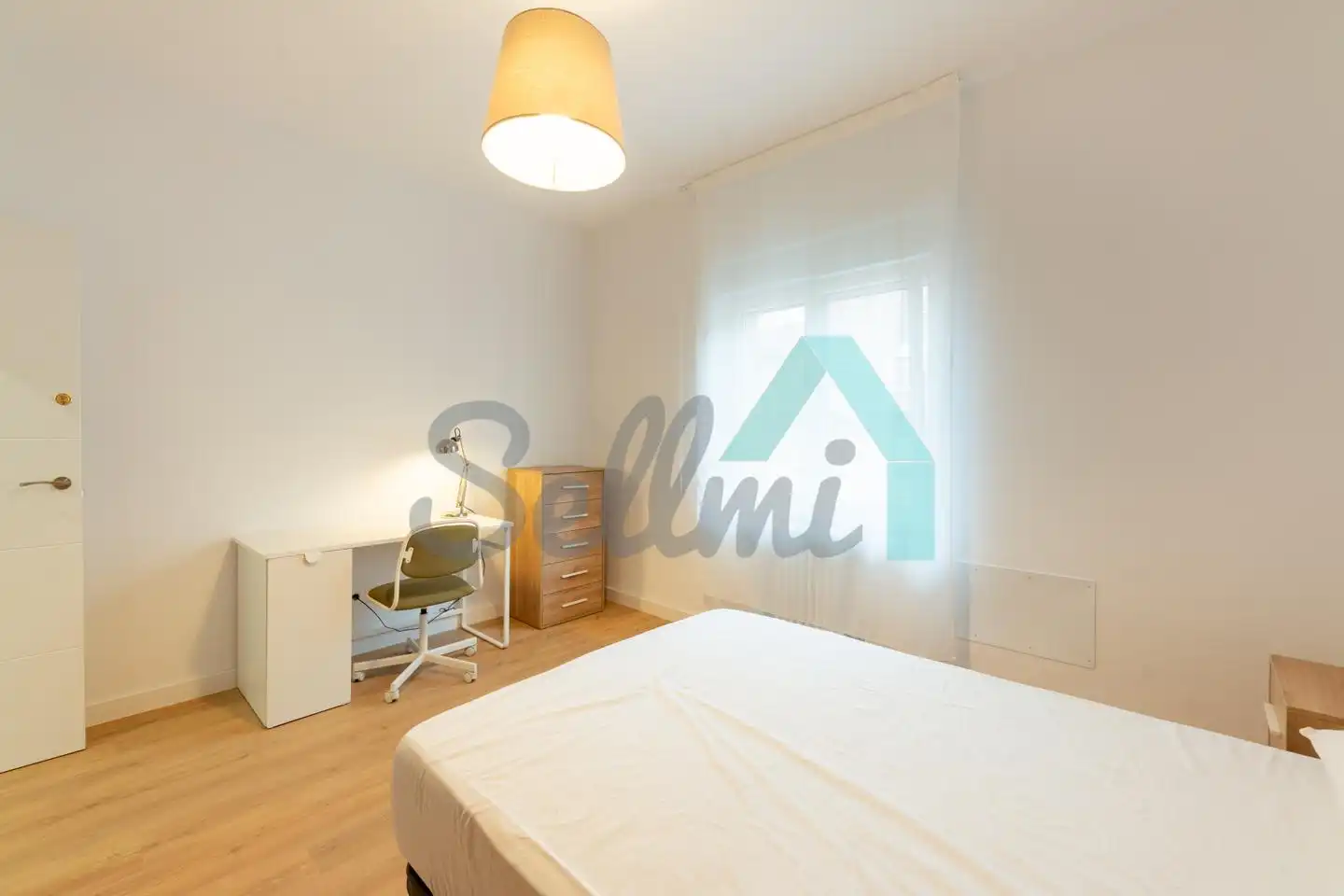 Flat for rent in De Gloria Fuertes, Masip