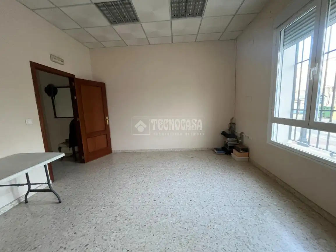 Commercial properties for rent in Pilas