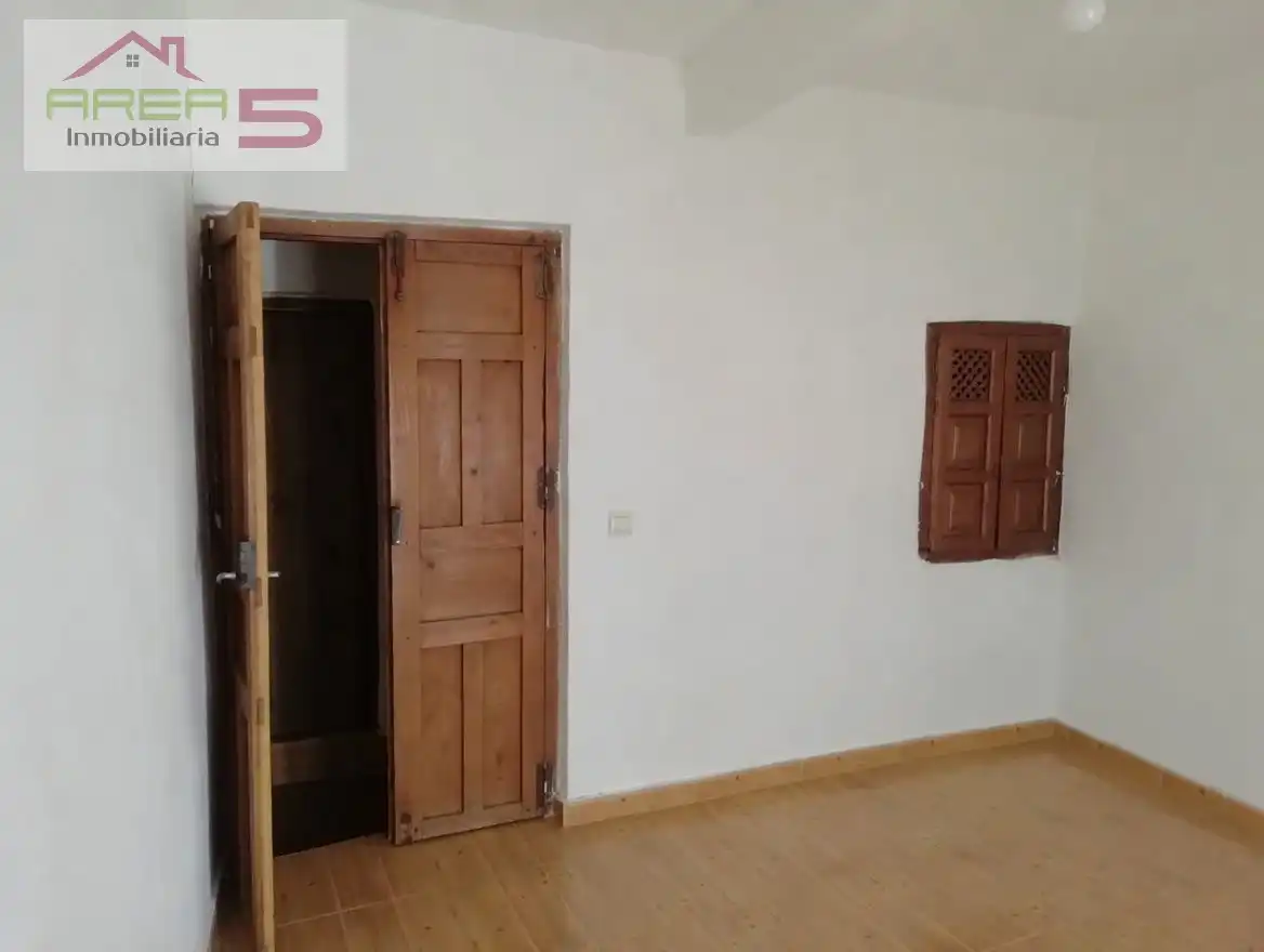 Houses for sale in Serradilla  with Balcony