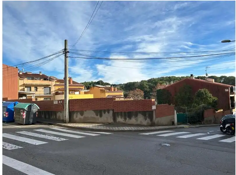 Wohnbaugrundstück zum Verkauf in Carrer de Jaén 15