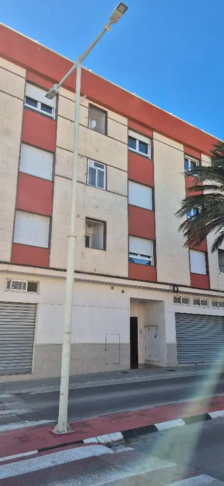 Exterior view of Garage for sale in Caudete