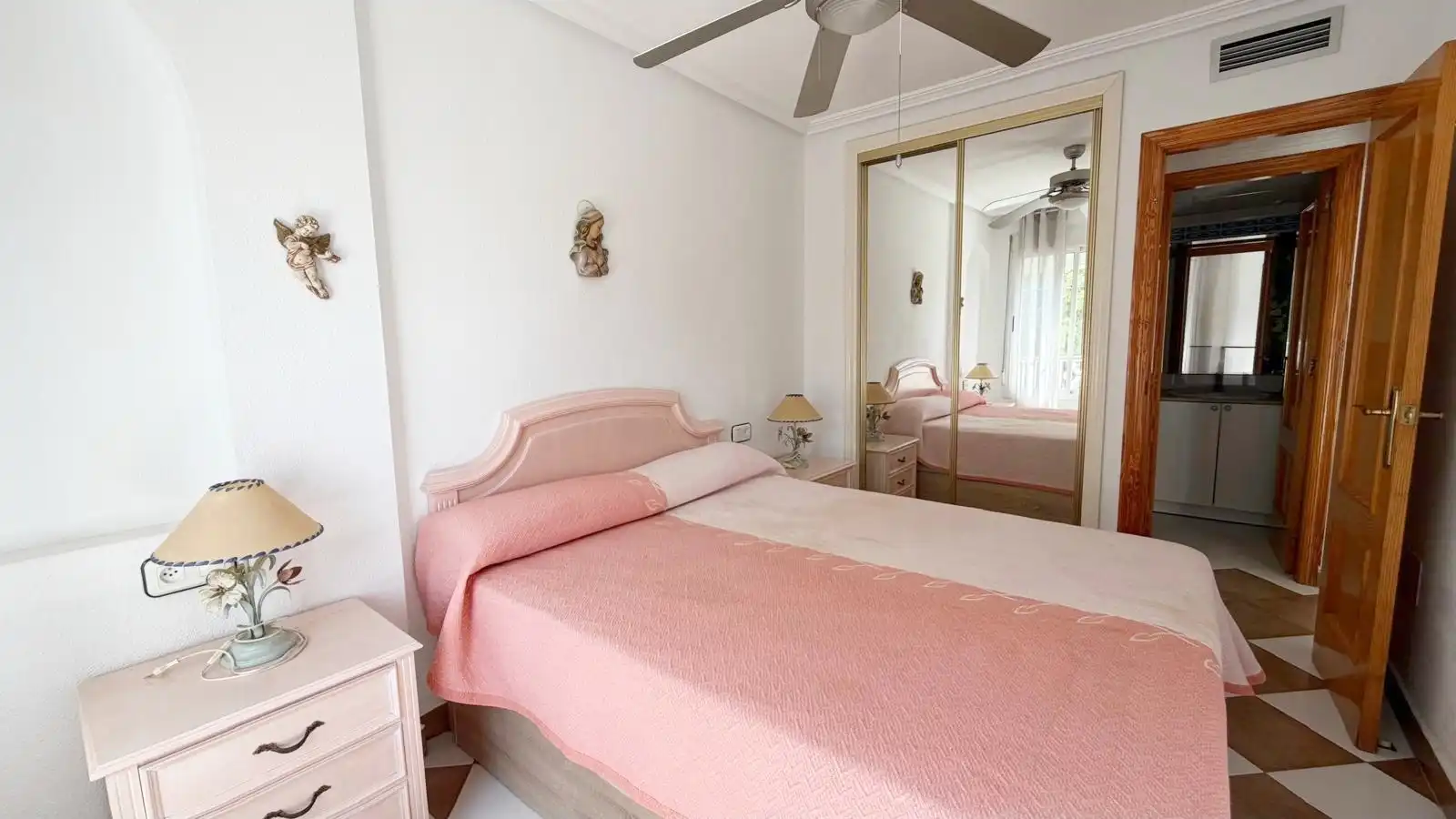 Habitación de Piso en venta en Los Alcázares con Piscina, Amueblado y Horno
