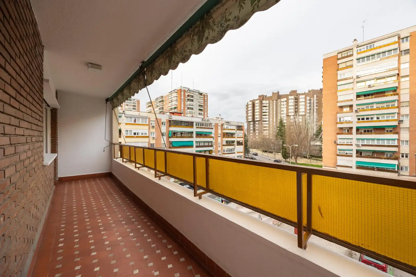 Exterior view of Flat for rent in Madrid  with Parquet flooring and Terrace