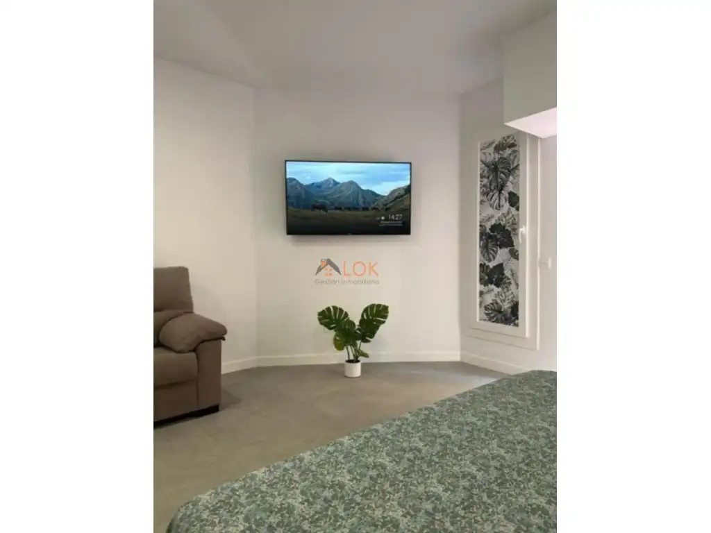 Living room of Study for sale in Málaga  with Air Conditioner and Furnished