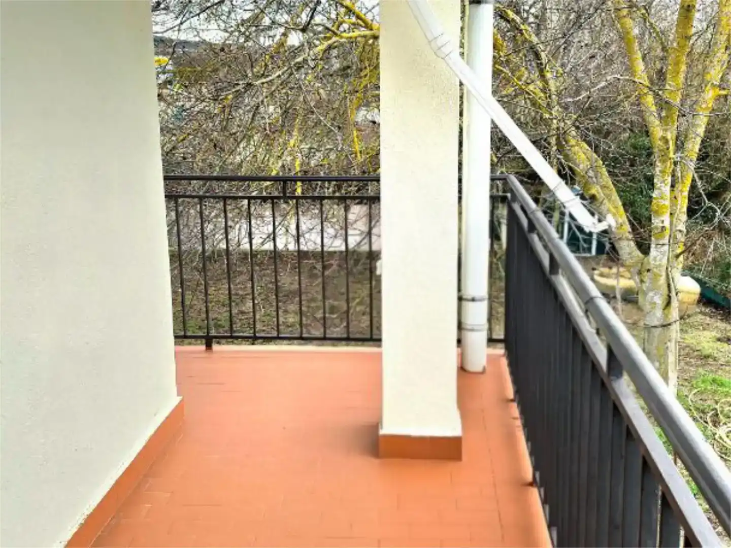Terrassa de Pis en venda en Valdegovia / Gaubea amb Jardí privat, Parquet i Traster