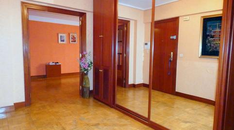 Foto 2 de Piso en venta en Garat Txomin Hiribidea, Txurdinaga, Bizkaia