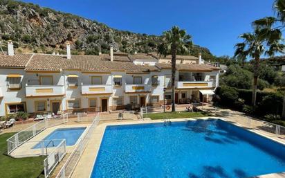 Exterior view of Single-family semi-detached for sale in Benaoján