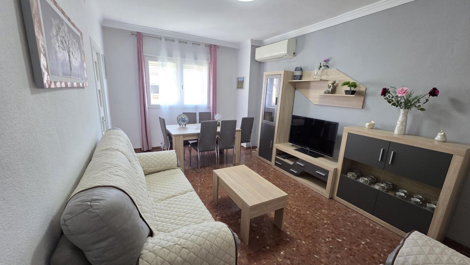 Living room of Flat for rent in Las Gabias  with Terrace and Furnished