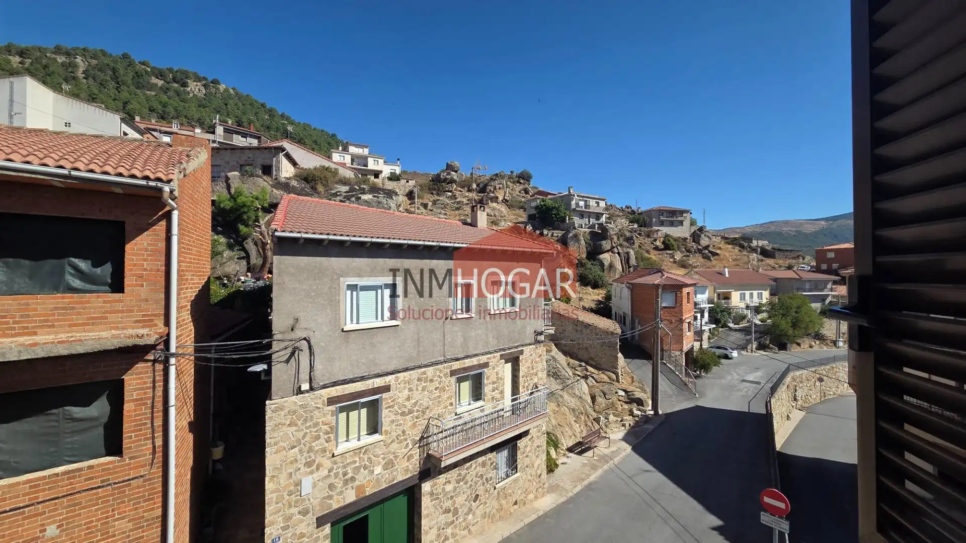 Vista exterior de Casa o chalet en venta en San Juan de la Nava con Terraza y Amueblado