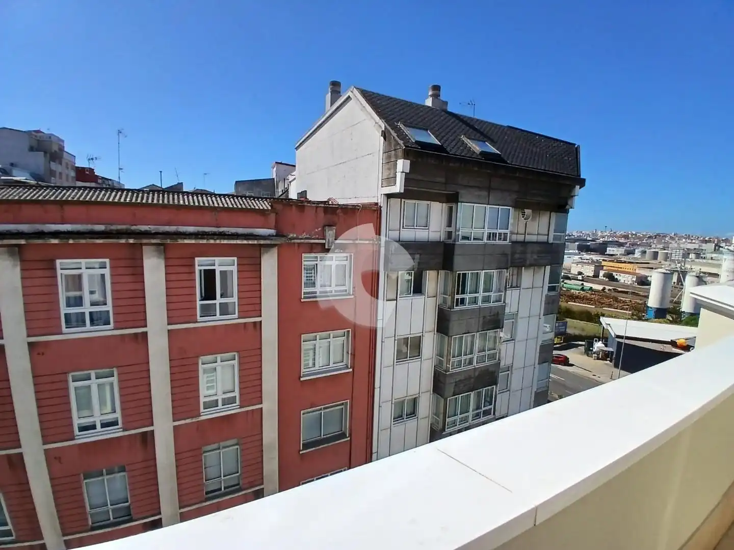 Vista exterior de Pis en venda en A Coruña Capital  amb Calefacció, Terrassa i Balcó