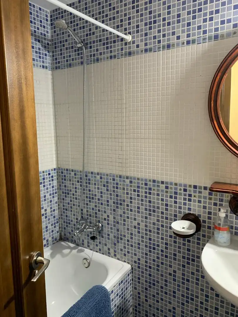 Badezimmer von Wohnung zum Verkauf in Atienza mit Heizung und Möbliert