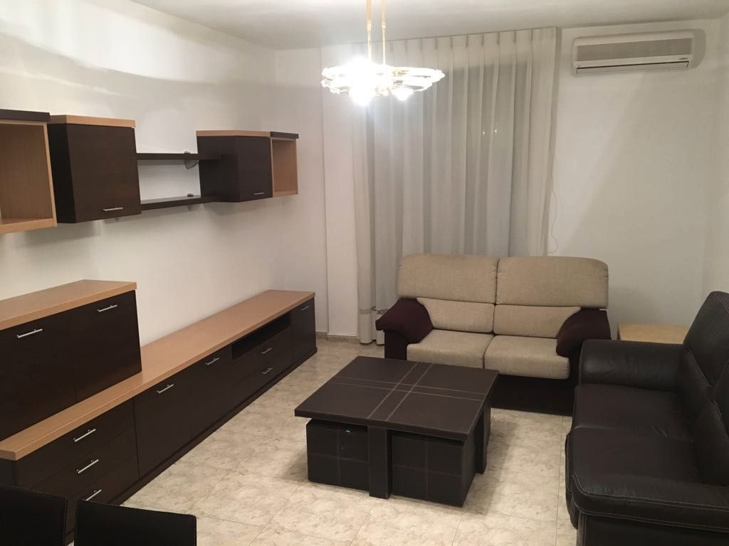 Sala de estar de Piso en venta en  Zaragoza Capital con Aire acondicionado, Calefacción y Amueblado