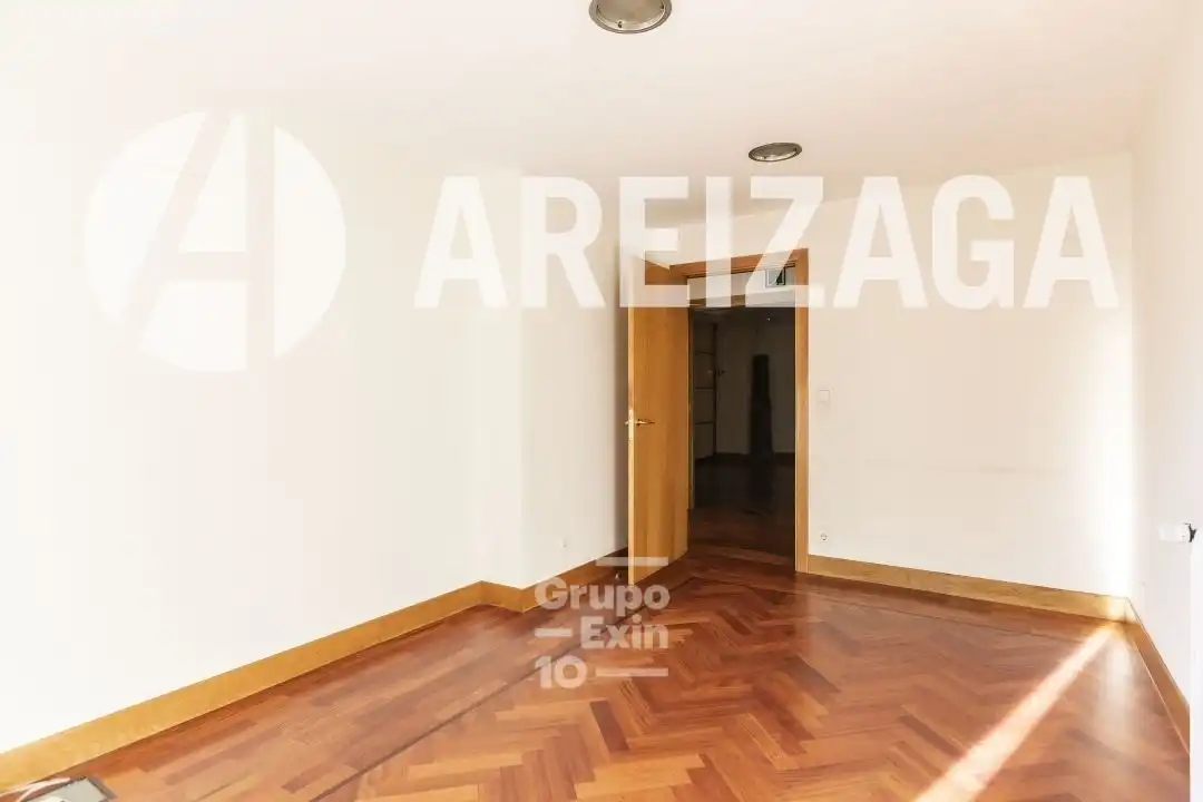 Büro zum Verkauf in Donostia - San Sebastián  mit Klimaanlage, Heizung und Abstellraum