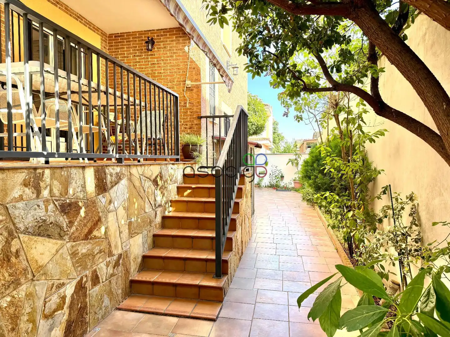 Terraza de Casa adosada en venta en Cabanillas del Campo con Aire acondicionado, Calefacción y Jardín privado