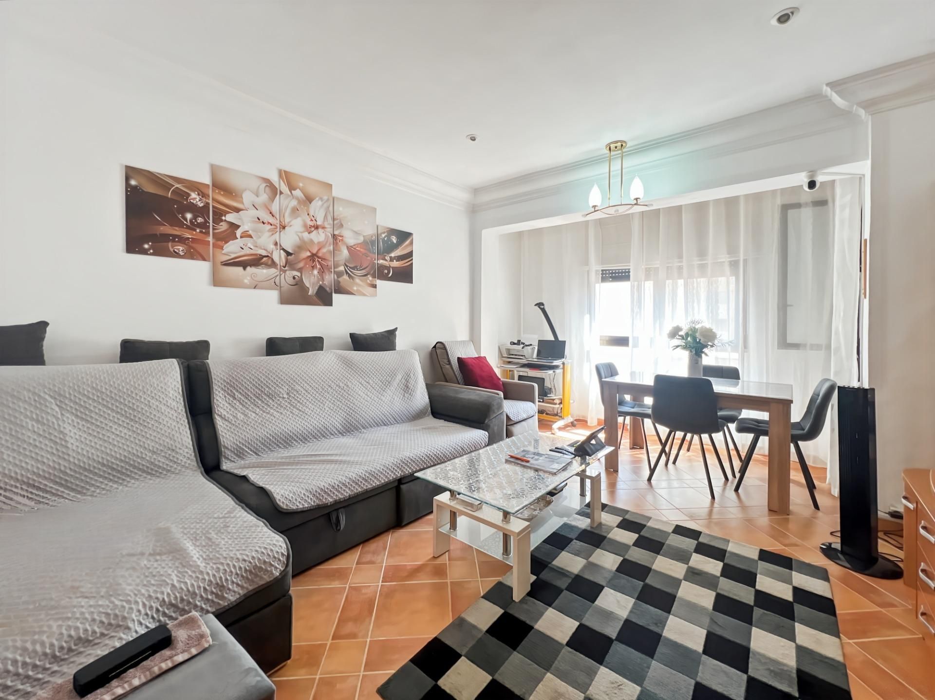 Sala de estar de Piso en venta en Castellón de la Plana / Castelló de la Plana con Aire acondicionado, Calefacción y Trastero