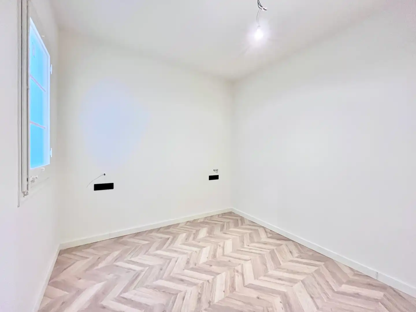 Flat for sale in Barcelona  with Air Conditioner, Heating and Parquet flooring
