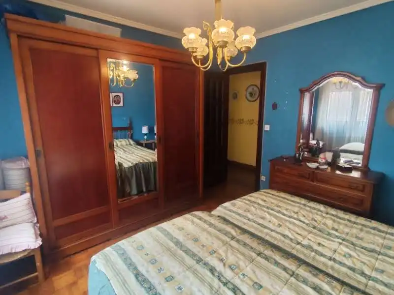 Schlafzimmer von Wohnung zum Verkauf in Pravia mit Heizung, Abstellraum und Möbliert