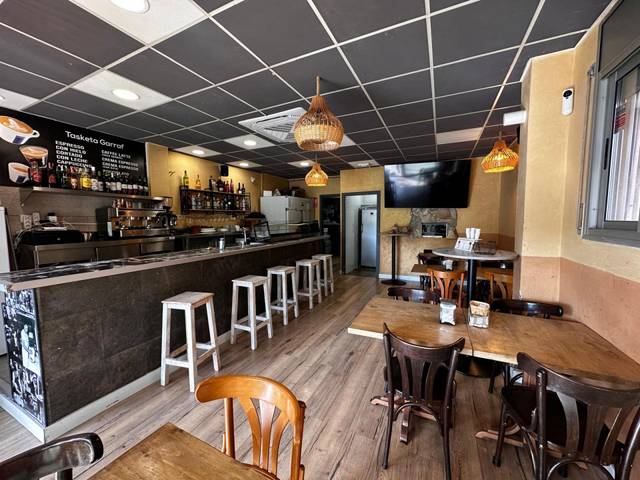 Local comercial en Alquiler en Olivella