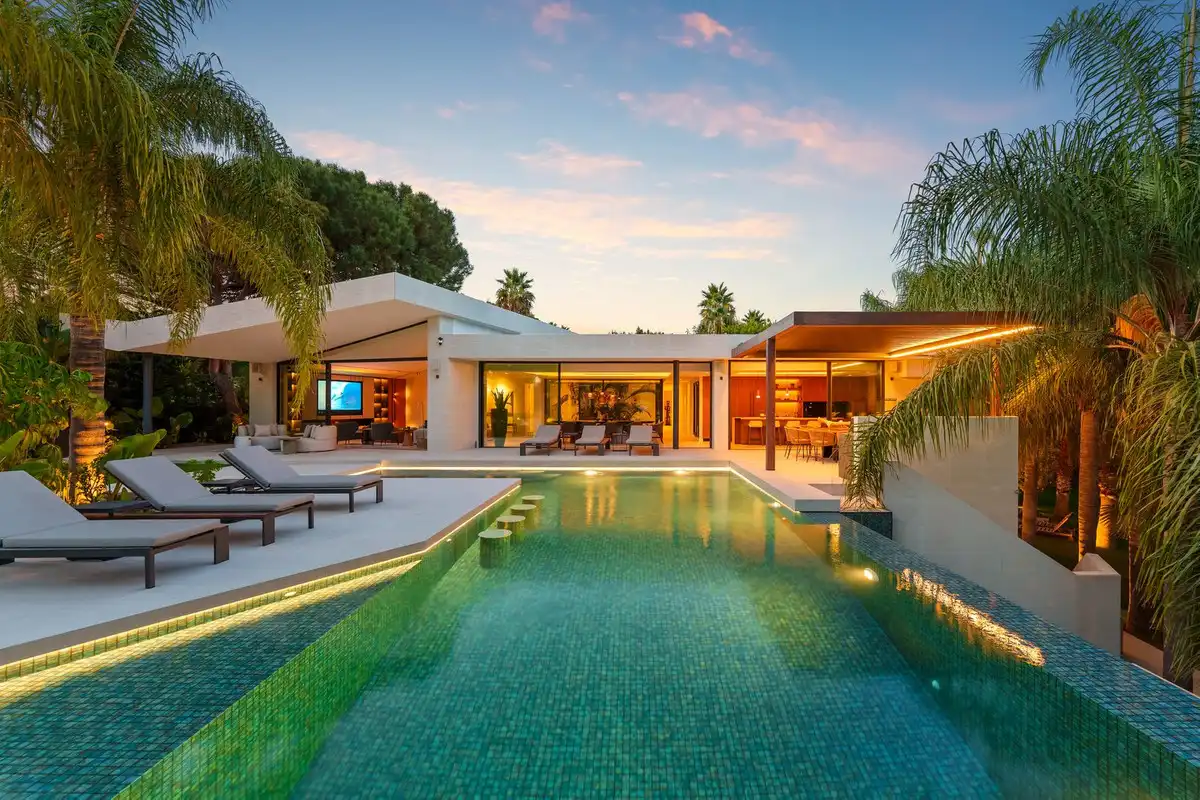 Detached house with pool for sale in Río Real - Los Monteros, imagen 32