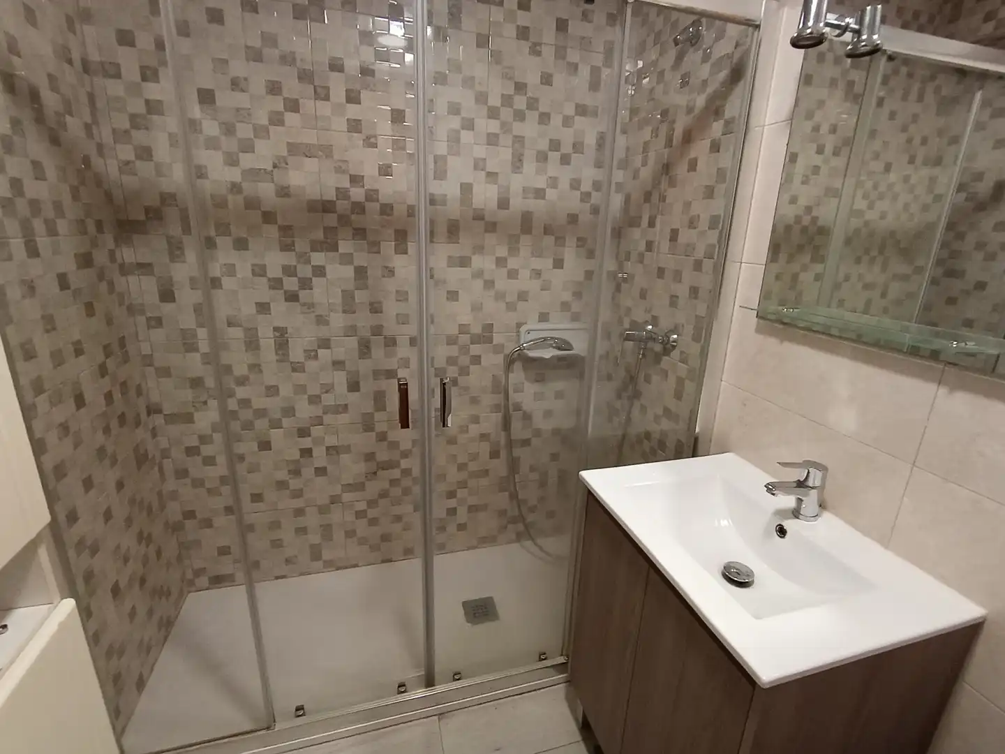 Bathroom of Flat for rent in Ensanche - Sar