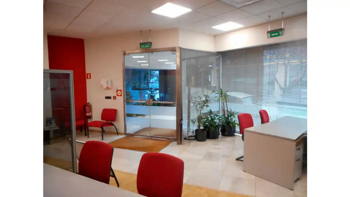 Local en venta en VENEZUELA, 33, Plaza España - Corte Inglés