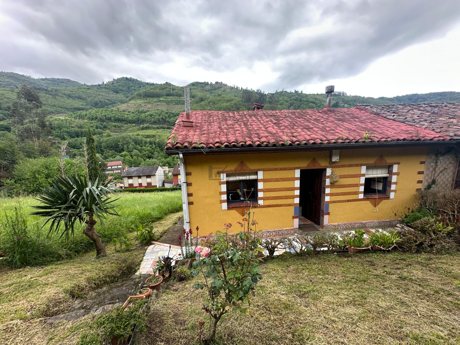 Exterior view of House or chalet for sale in Mieres (Asturias)  with Heating, Storage room and Furnished