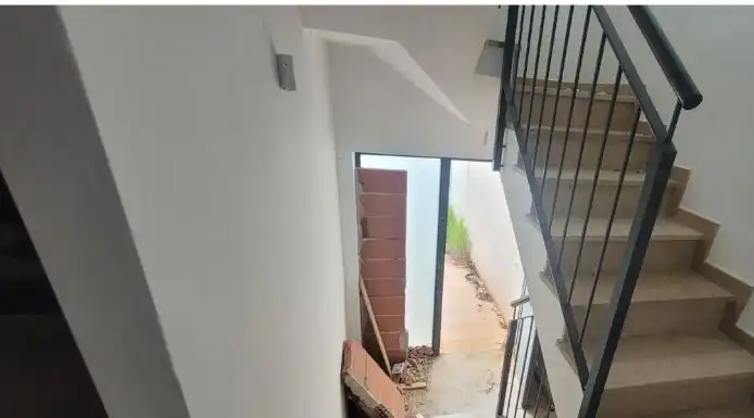 Casa adosada en venda en Vinaròs amb Terrassa i Alarma
