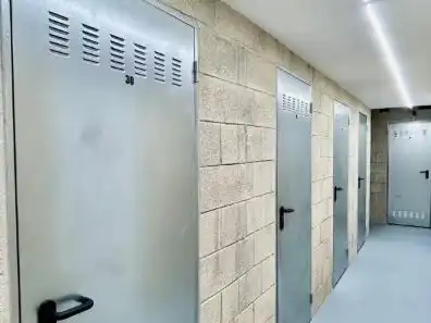 Vista exterior de Traster de lloguer en Benidorm amb Alarma