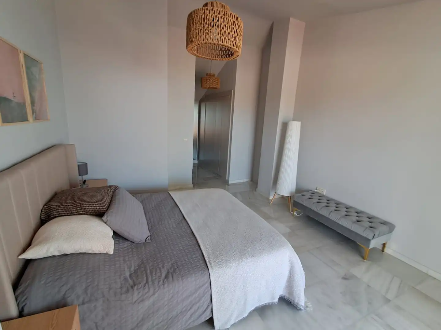 Dormitori de Casa adosada en venda en Estepona amb Aire condicionat, Terrassa i Traster